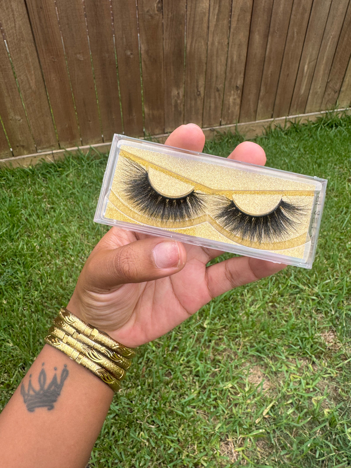 BLAST OFF — FULL VOLUME LASHES